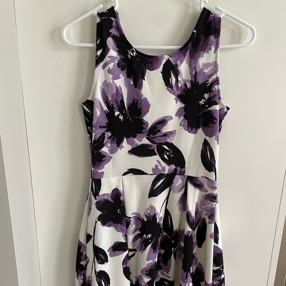 Gilli Dress - Picture 6 of 6